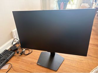 Samsung Odyssey G5 27” QHD 180 Hz IPS Gaming Monitor (LS27DG500ENXZA)