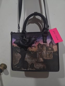 Betsey Johnson Viral Haunted House Purse. NWT