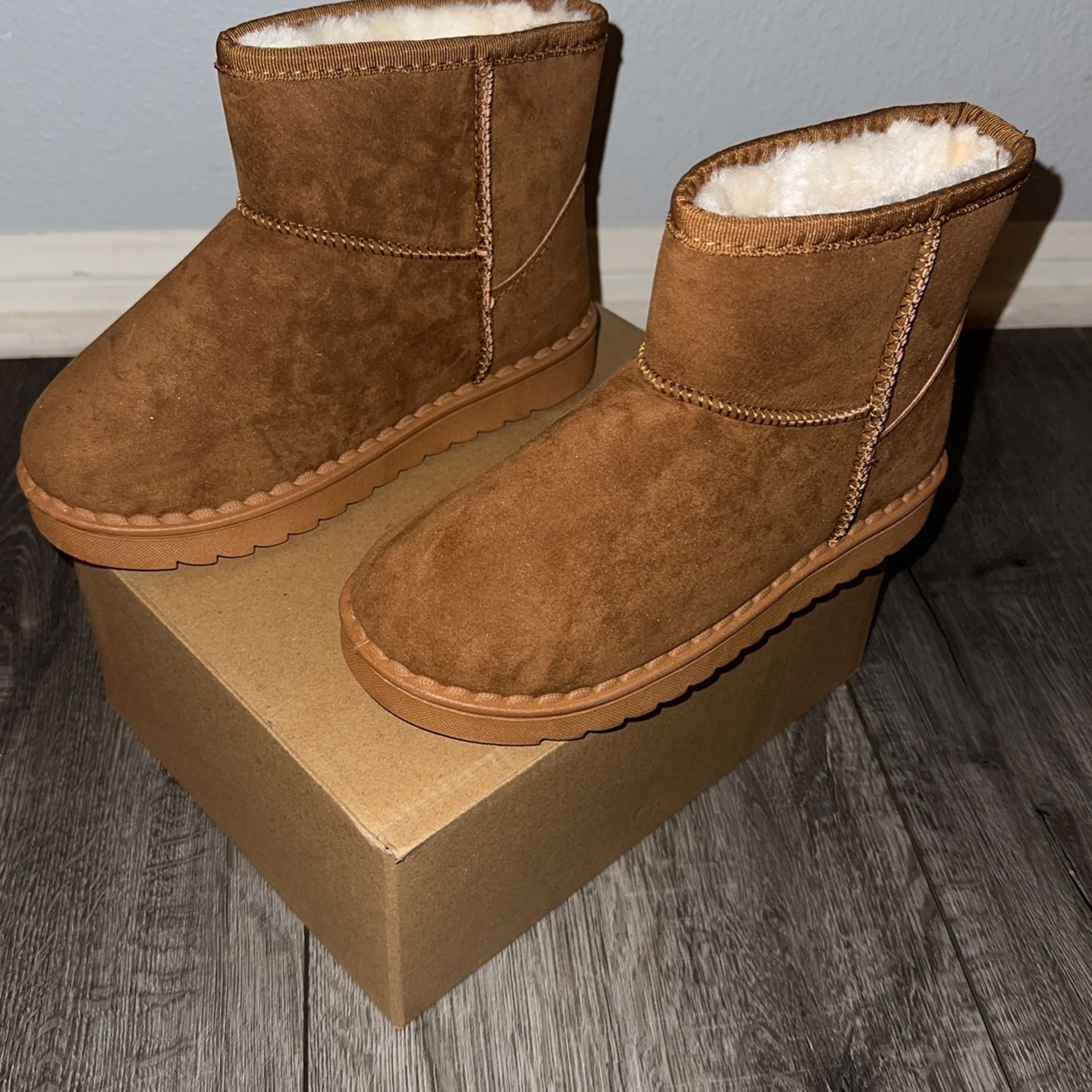Kids Fur Brown Boots - BRAND NEW