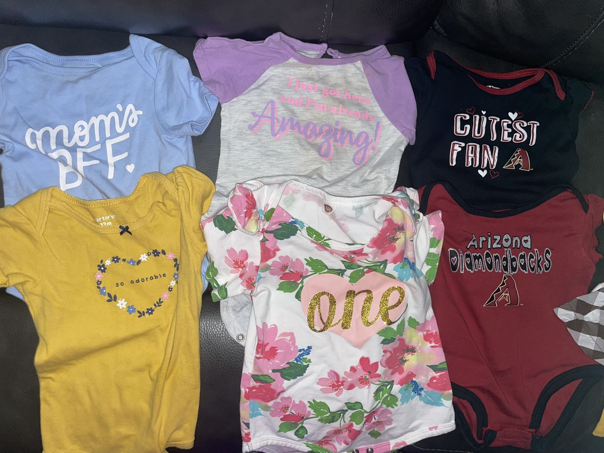 Size 12 months baby girl Clothing bundle