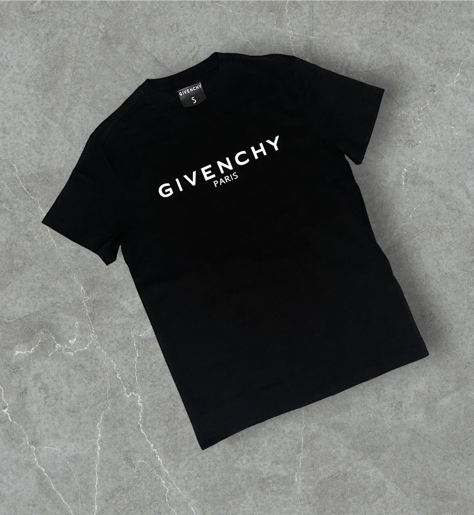 Givenchy T-shirt Black And White 