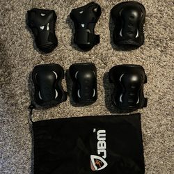 skateboard/scooter/roller blades body pads