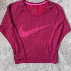 Woman’s Nike Top 
