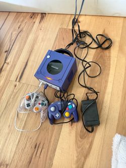 Nintendo Game Cube with 2 Controllers