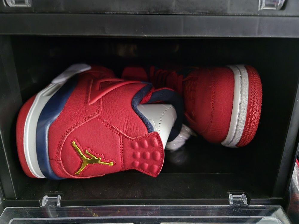 Jordan 4 FIBA