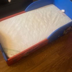 toddlers bed  