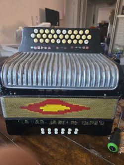 Hohner Corona II