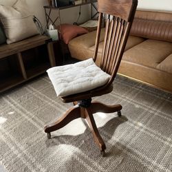 Wood Swivel Chair 