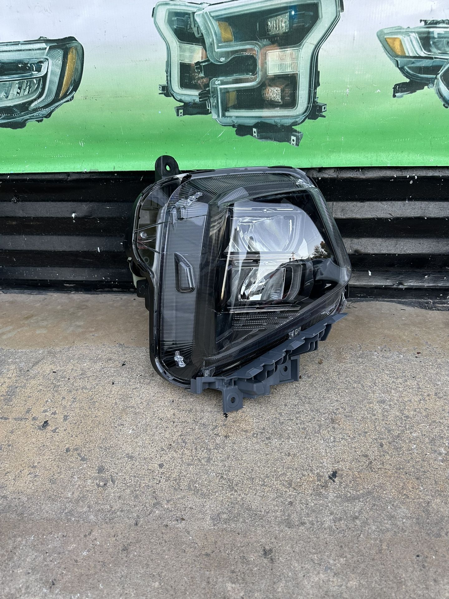 2022-2025 Hyundai Tucson Headlight Oem