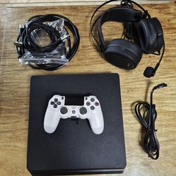 SONY PS4 SLIM CONSOLE W/CONTROLLER AND HEADSET
