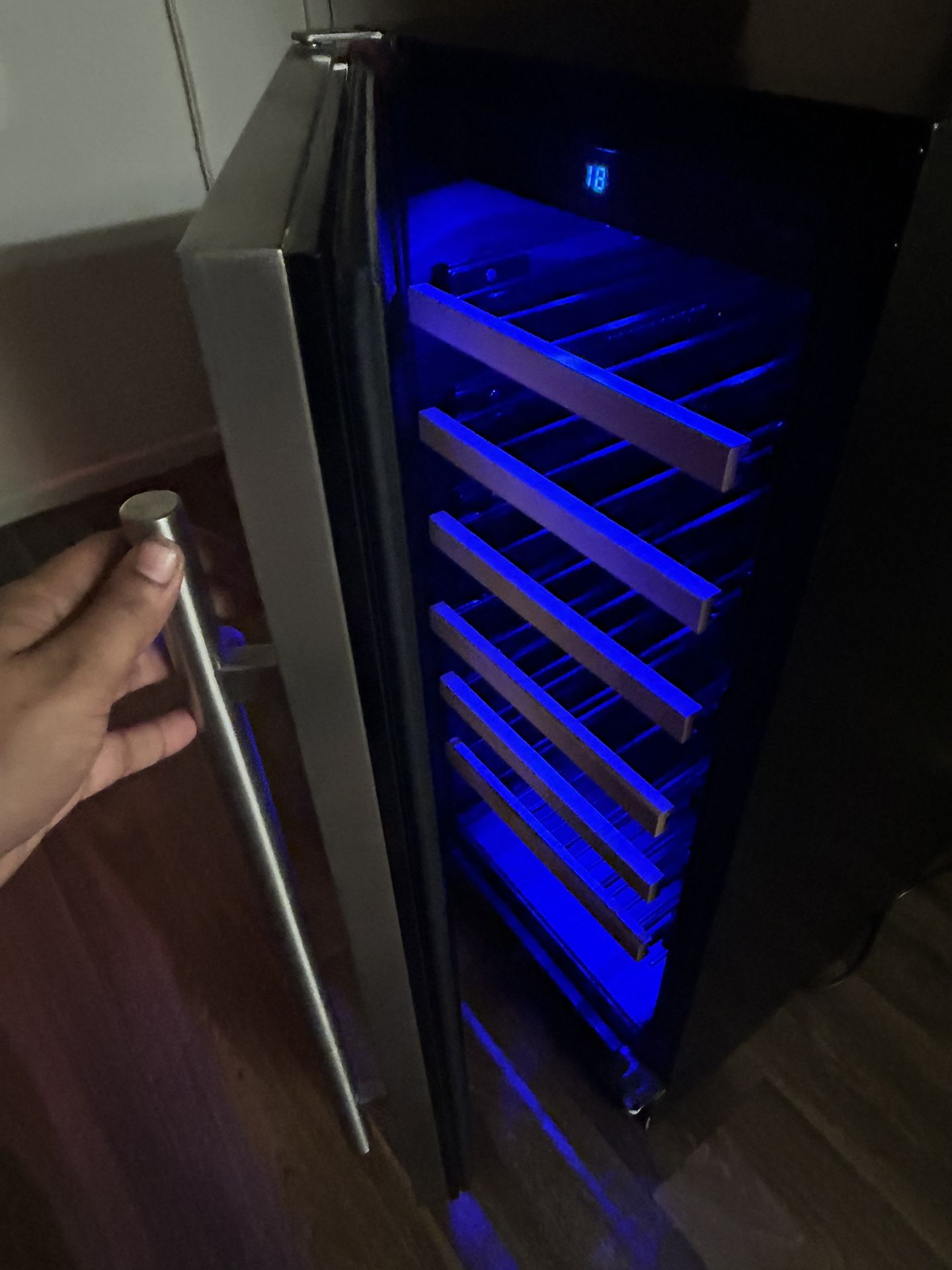 Whirlpool Wine Caller