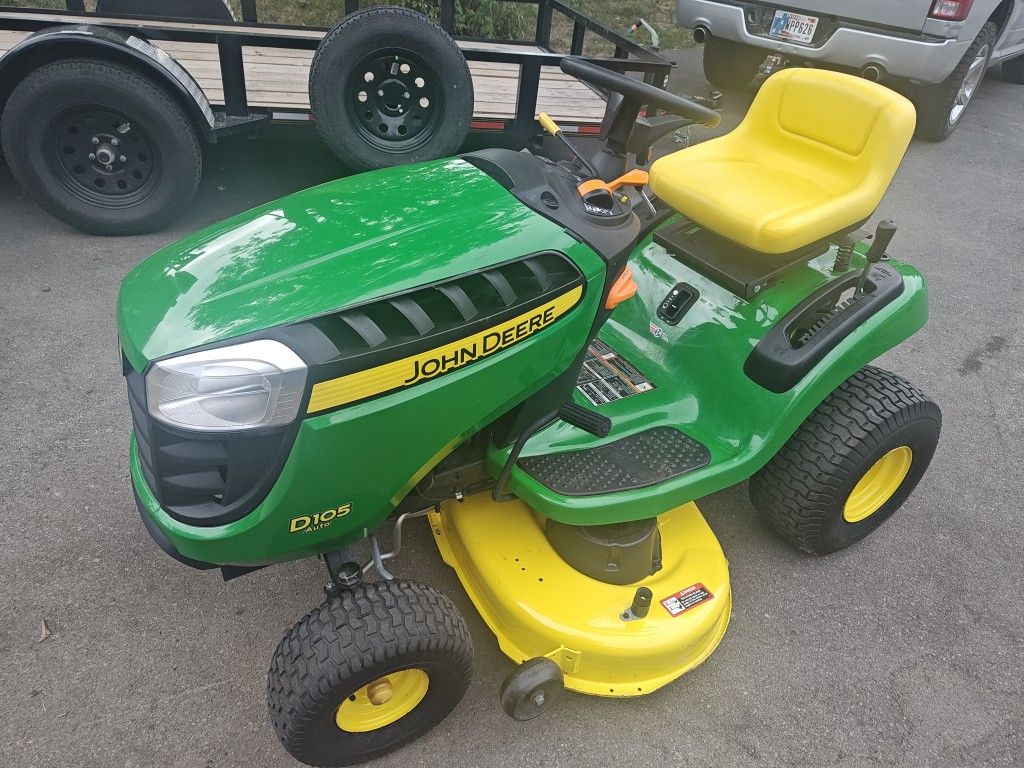 John Deere D105 Riding Mower With Blow Hours