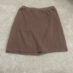 Brown Body on Mini Skirt 