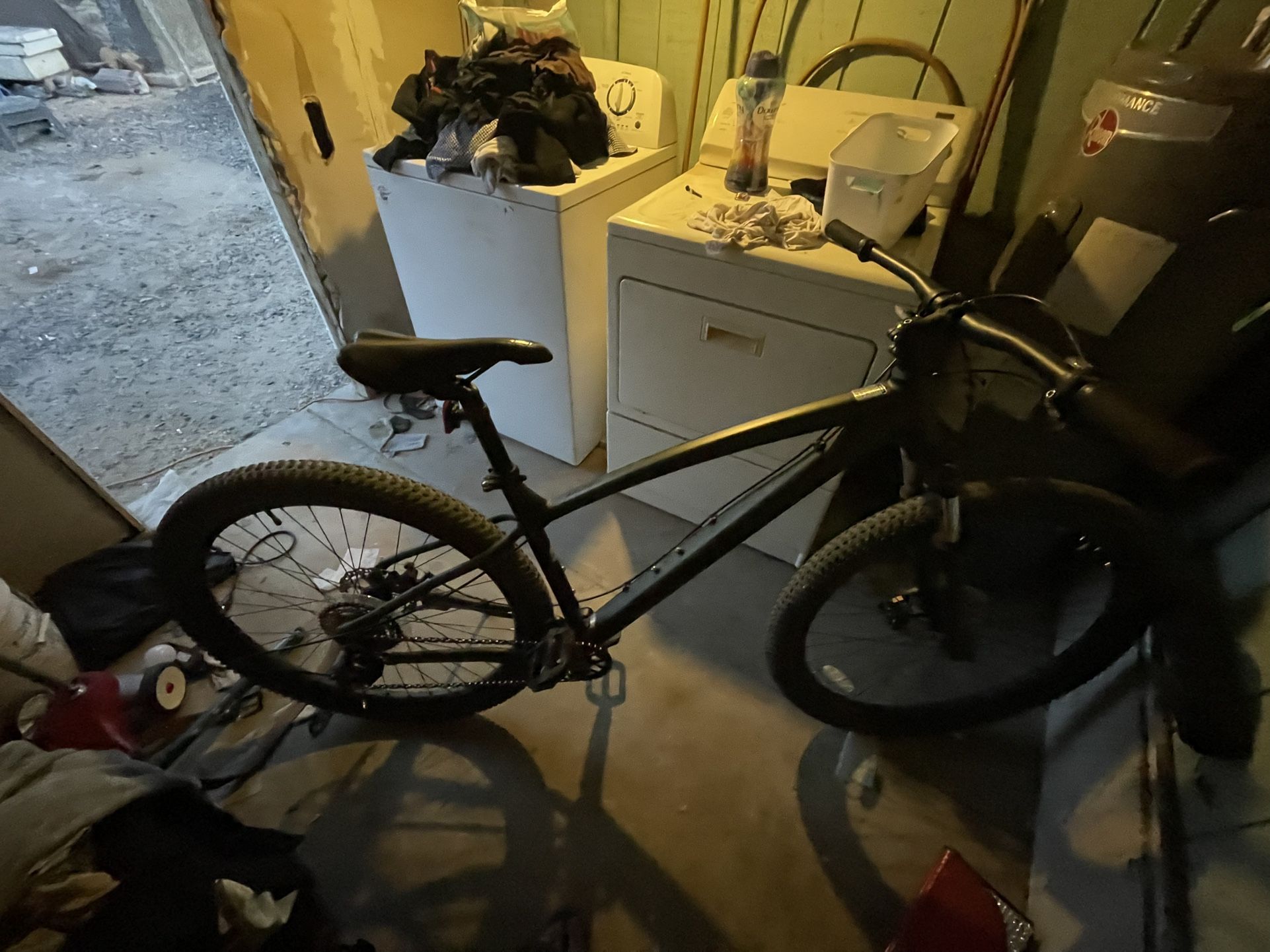 Schwinn Axum Comp, 29-in. Adult Unisex, Mountain Bike, Large Frame, Black