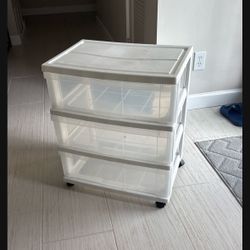 Plastic storage container drawers on wheels