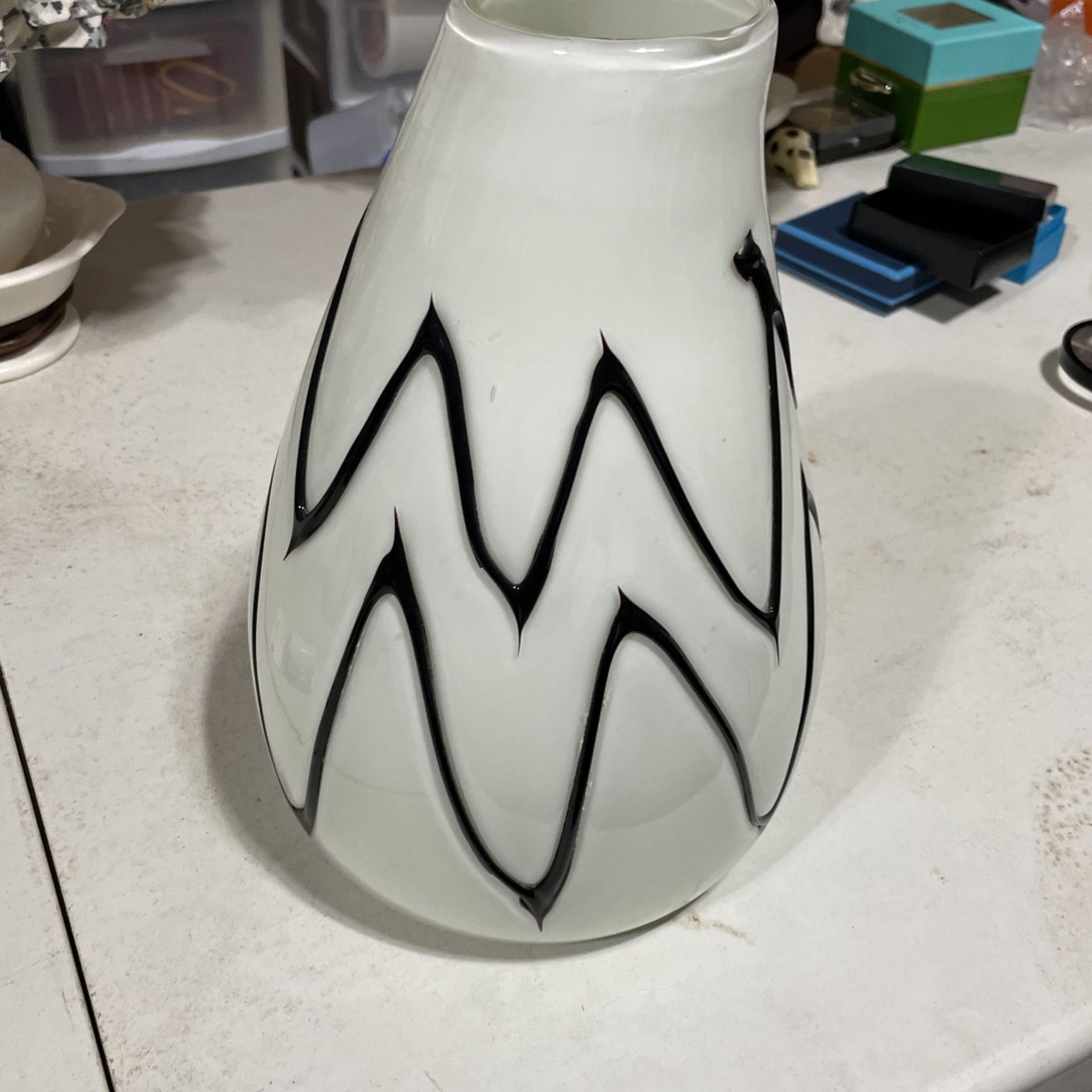 Large black and white Vase