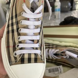 Burberry converse Men
