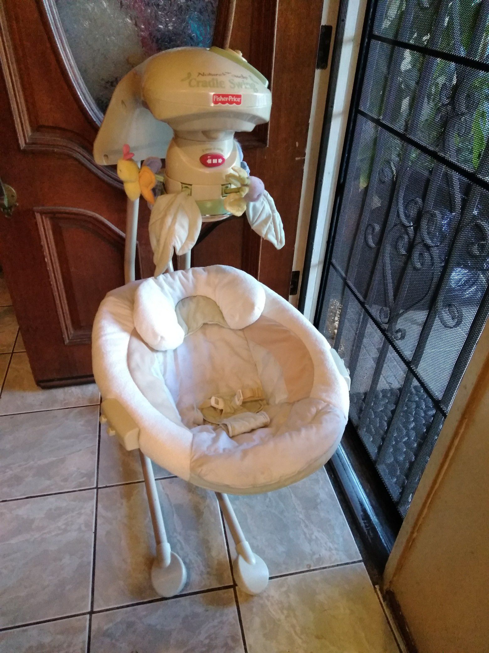 FISHER PRICE CRADLE BABY SWING