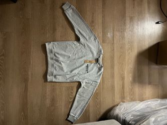 Essentials Longsleeve