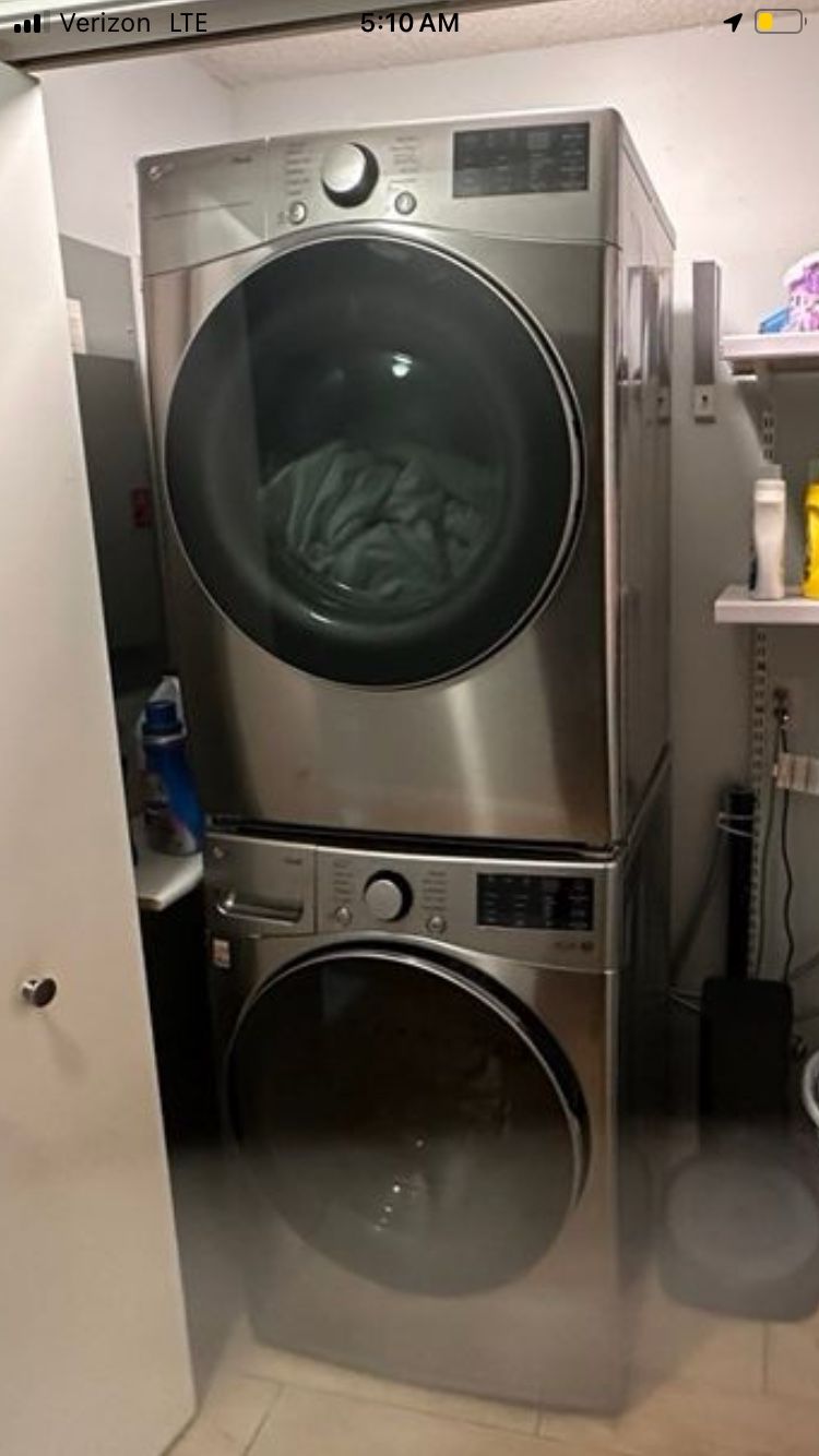 LG front Load Washer/ Dryer