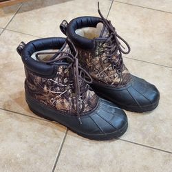 Magellan Boys Outdoor Insulated Duck Boots Size 6Y