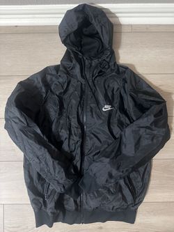 Black Nike windbreaker