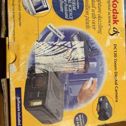 Vintage 1997 Kodak Digital Science DC120 Zoom Digital Camera – Complete Box Set – Tested – Works!