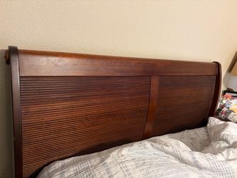 Free Queen bed