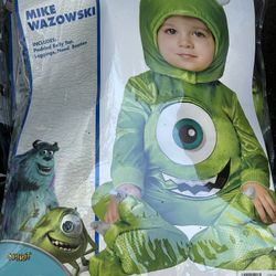Costume