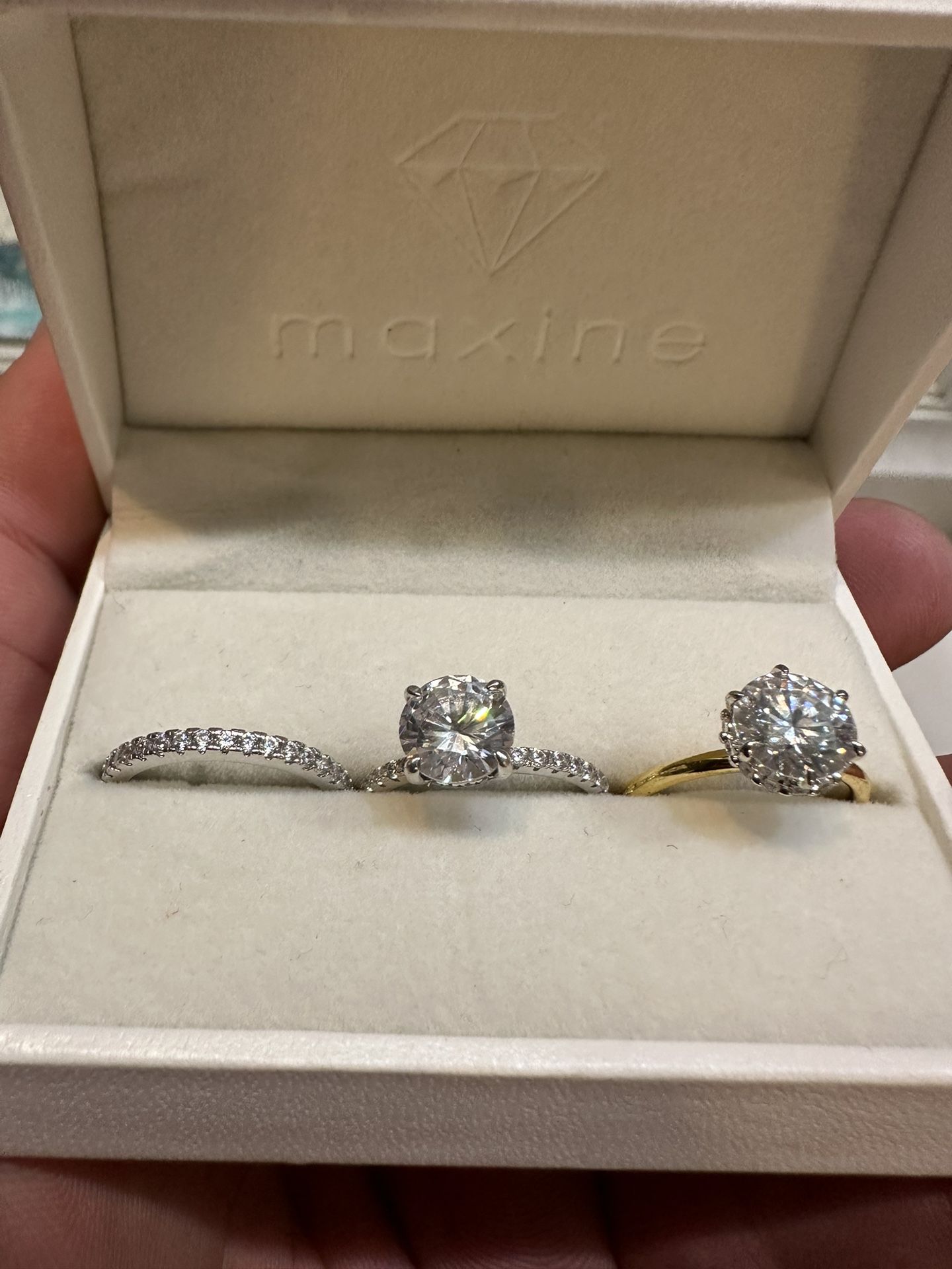 Diamond Ring 💍 “mossinite” Size 6