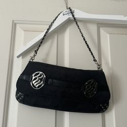 Woman’s Rocawear  purse excellent condition 