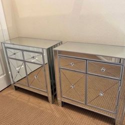 2 Mirror Nightstands 