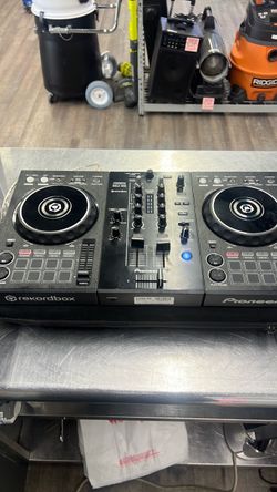 Pioneer DDJ-400 DJ Controller