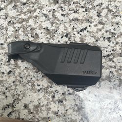 Taser 7 holster w/molle mount