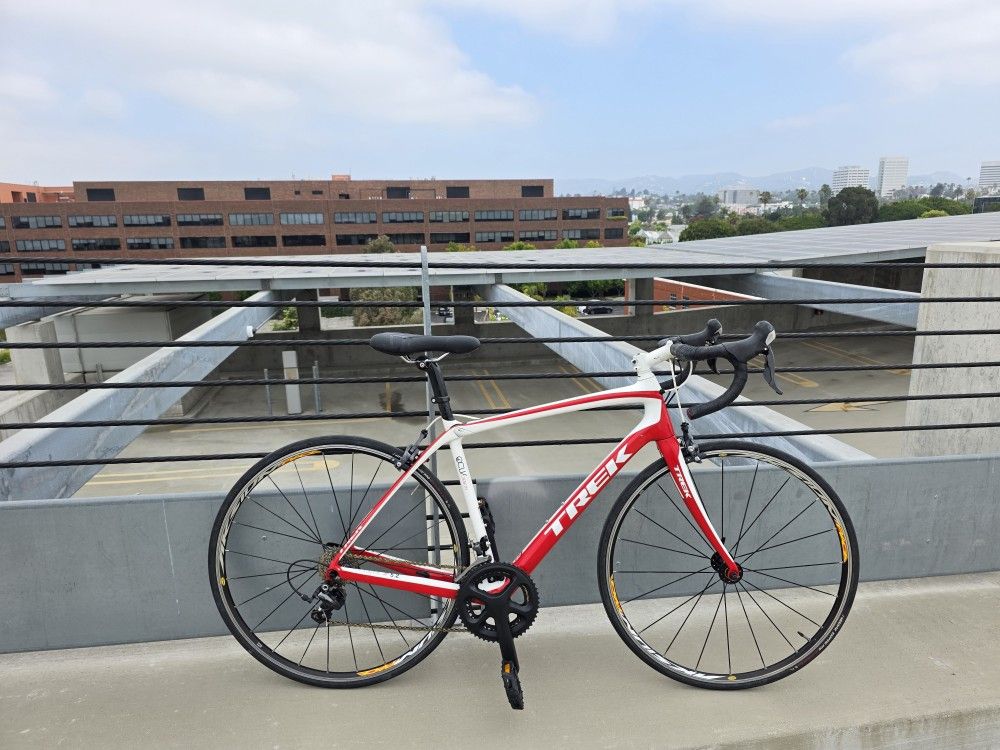 All- Carbon Trek Domane 5.2 Racing Bike