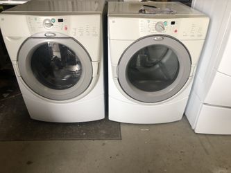 Whirlpool Duet washer and dryer set