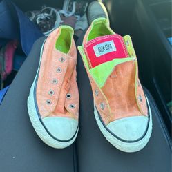 Girls Converse Size 2