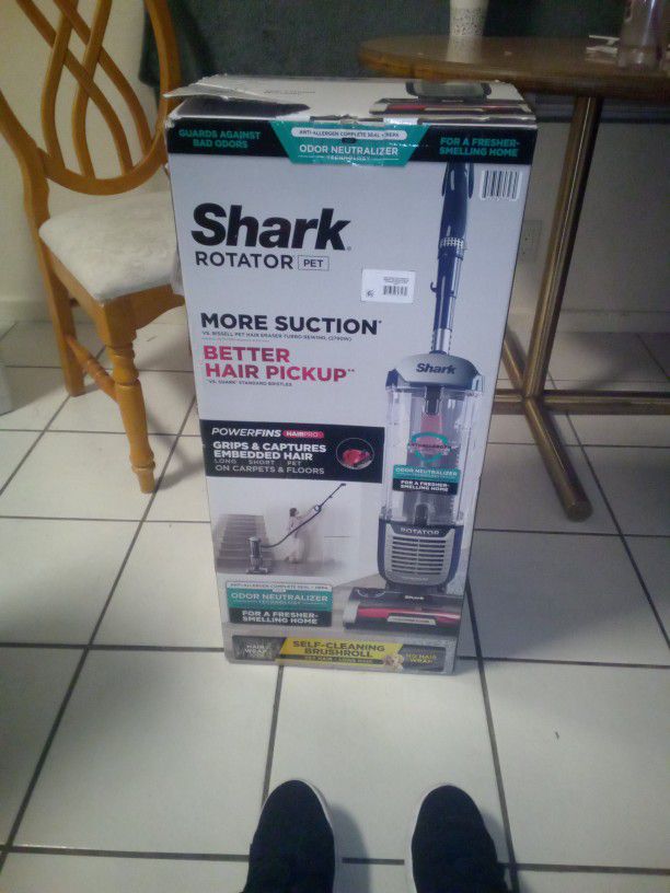 Shark Rotator 