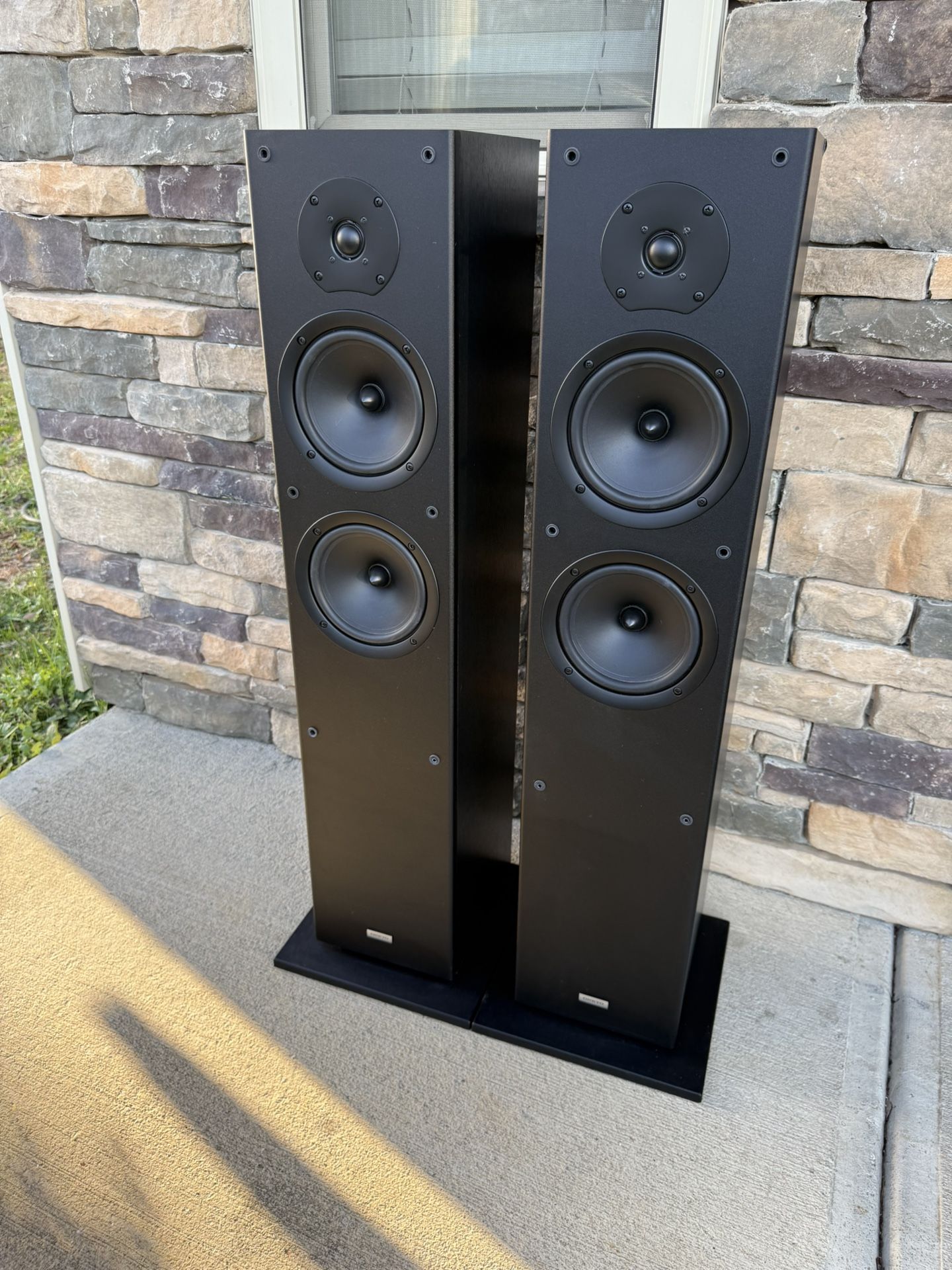 ONKYO FLOORSTANDING SPEAKER SKF-4800