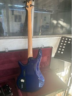 Ibáñez bass