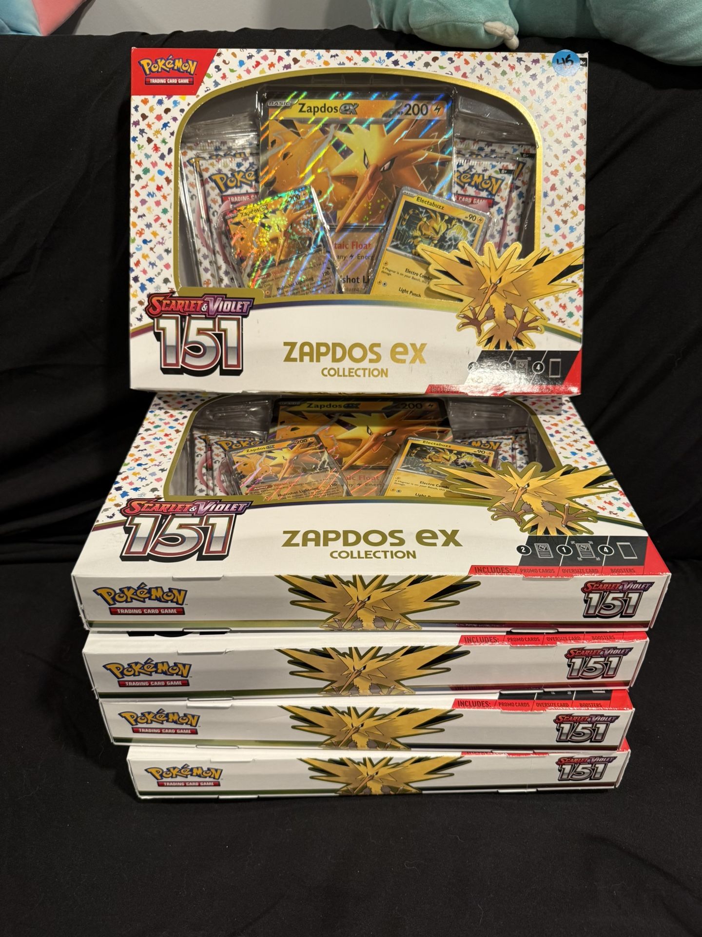 Pokemon 151 Zapdos Collection Box