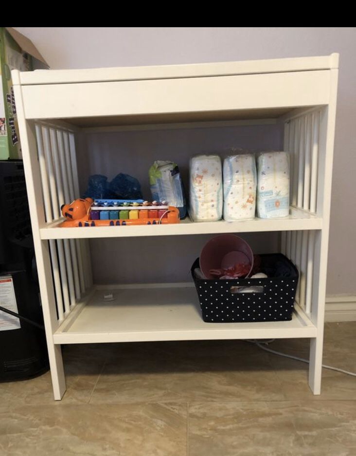 Diaper changing table