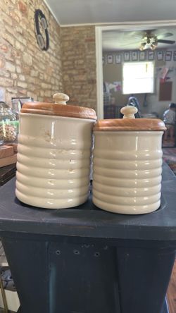 Medium and Large Ceramic Containers