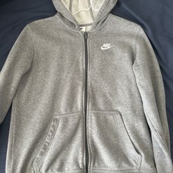 Grey Nike Sweater. Used. Size XL kids 