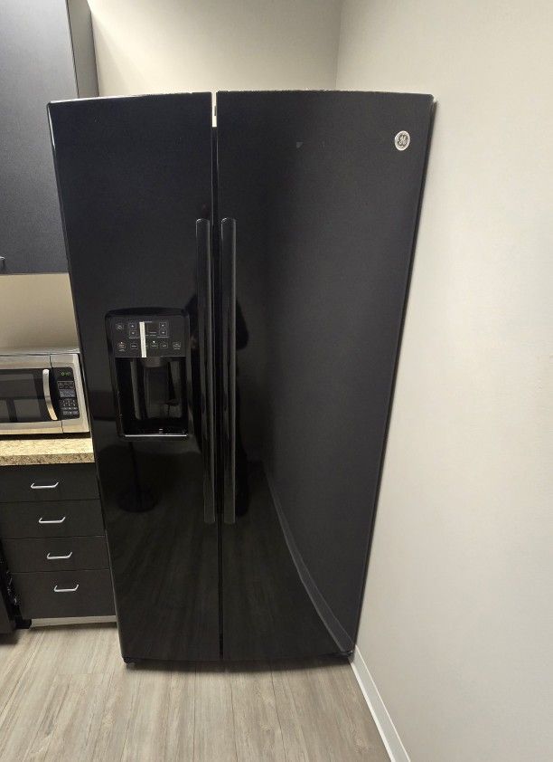 Ge Refrigerator 