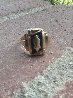 Jostens Class Ring - 10k Gold - Costa Mesa HS Class of 1962