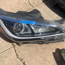2018-2019 Sonata passenger side headlight only