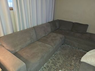 Thomasville 2-Piece Sectional Couch