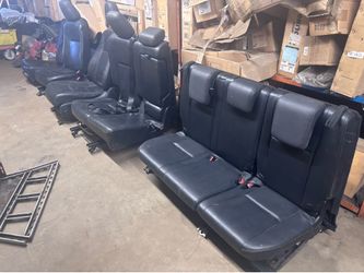 2014 Toyota Highlander car seats