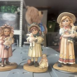 Jan Hagarra porcelain figurines collectibles